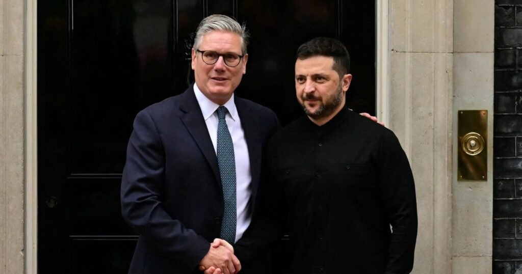 Zelenski s-a întâlnit cu Starmer la Londra în ajunul summitului Rusia-SUA