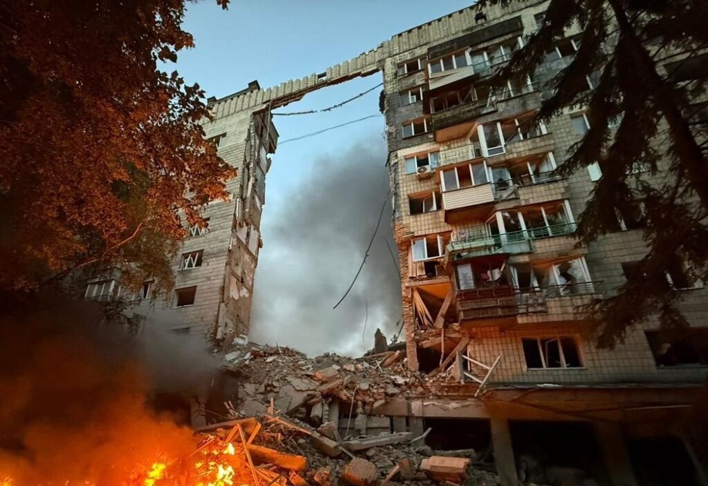 Ziua 1260 Atac puternic la granița cu România. Explozii la o gară și un depozit de petrol, din Rusia. SUA și Rusia schimbă „semnale” pentru pace (Foto & Video)