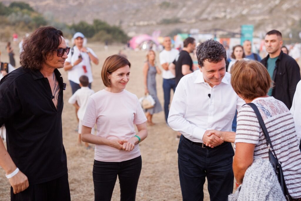 „Am petrecut un sfârșit de săptămână plăcut și plin de energie alături de Președintele României”