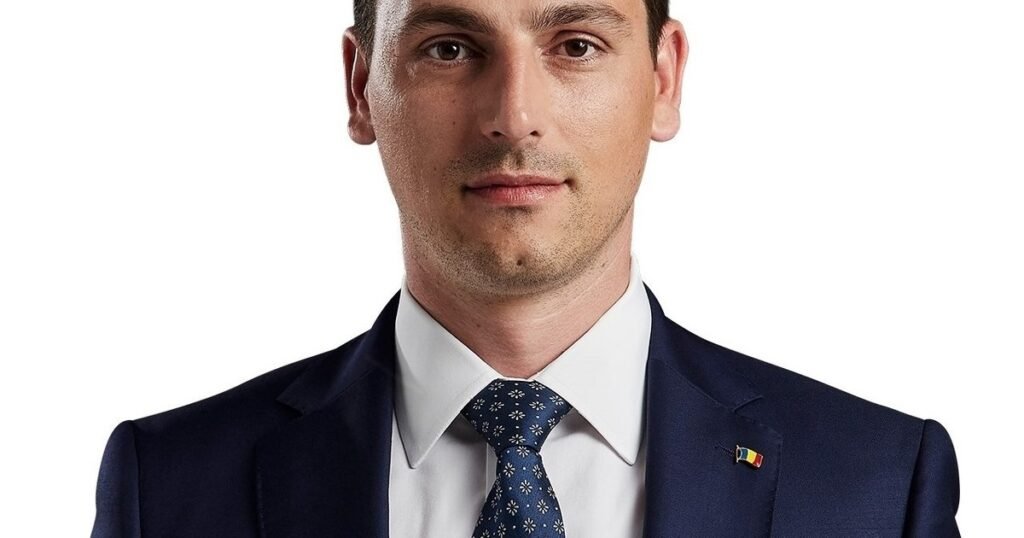 „Coerență, nu populism!” Deputatul PNL Ionel Bogdan reacţionează dur după ce Adrian Câciu a criticat eliminarea impozitului pe cifra de afaceri „Coerență, nu populism!” Deputatul PNL Ionel Bogdan reacţionează dur după ce Adrian Câciu a criticat eliminarea impozitului pe cifra de afaceri
