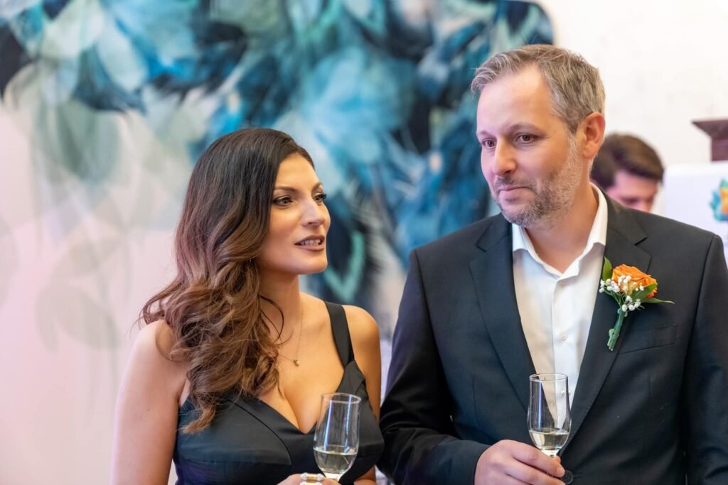 „Nu suntem bine”. Actrița a spus detalii picante despre viața intimă cu Cristi Pitulice Ioana Ginghină a găsit poze cu altă femeie în telefonul soțului: „Nu suntem bine”. Actrița a spus detalii picante despre viața intimă cu Cristi Pitulice