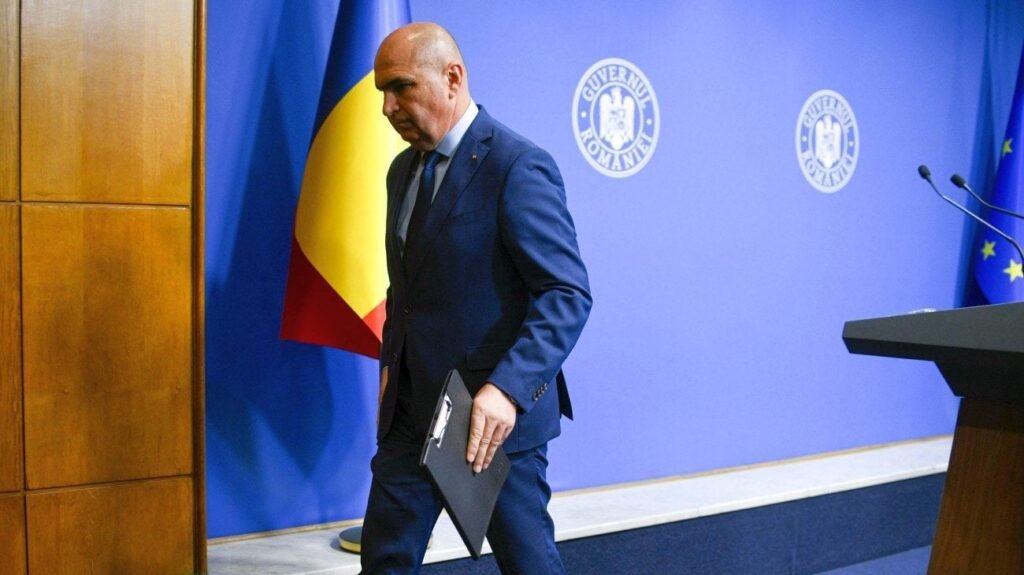 Tensiuni în coaliție. Ilie Bolojan, certat de un important lider PSD: „O mare greșeală. Joaca premierului de-a cuvintele e infantilă”