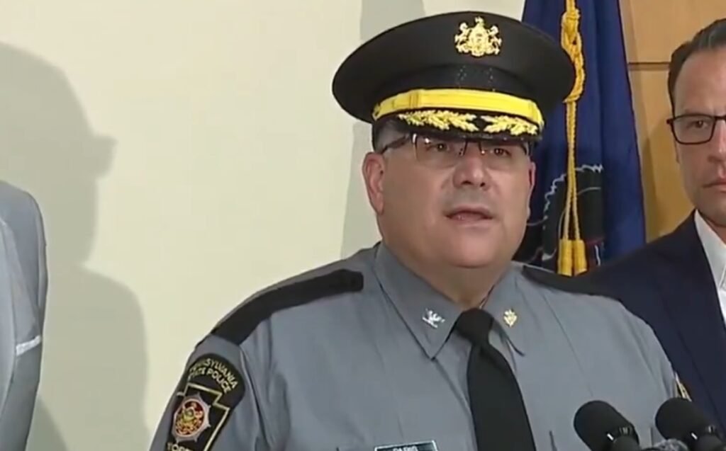 3 polițiști au fost uciși și alți 2 răniți într-o zonă rurală