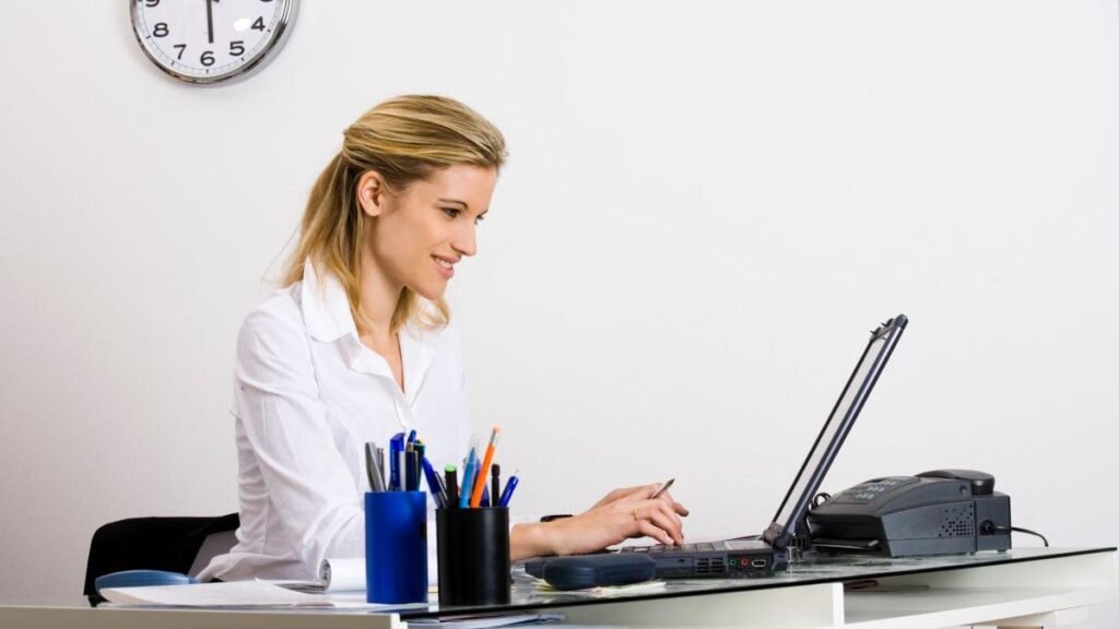 9 obiceiuri zilnice ale oamenilor care par mereu în control – și cum le poți adopta și tu