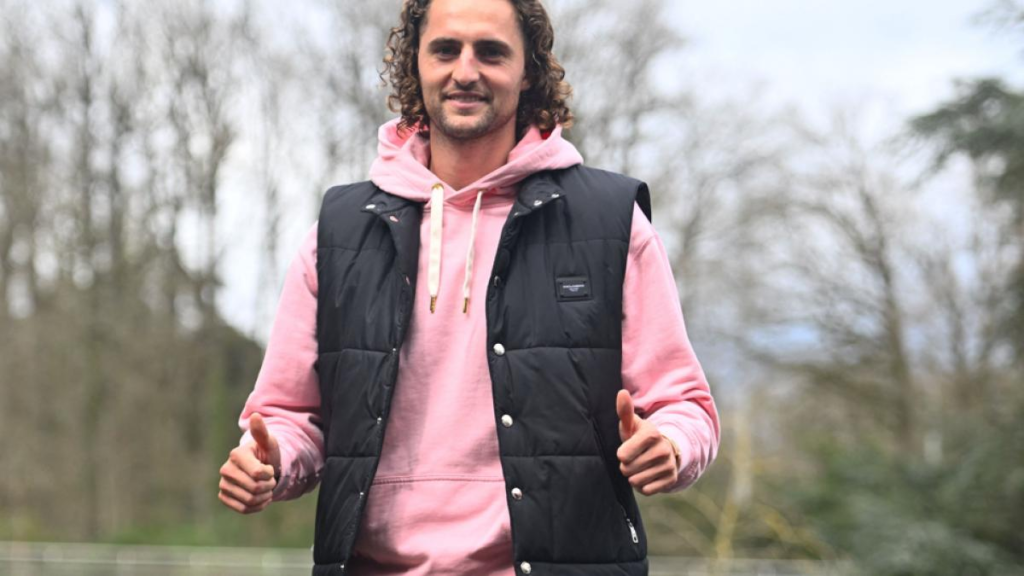 Adrien Rabiot, noua achiziție a lui AC Milan, după ce s-a bătut cu Jonathan Rowe