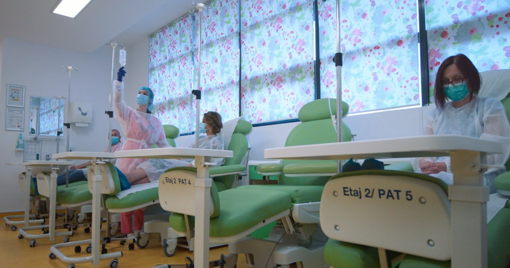 CNAS: Bolnavii de cancer vor beneficia în continuare de tratament. „Au fost plătite toate restanțele pe august” CNAS: Bolnavii de cancer vor beneficia în continuare de tratament. „Au fost plătite toate restanțele pe august”