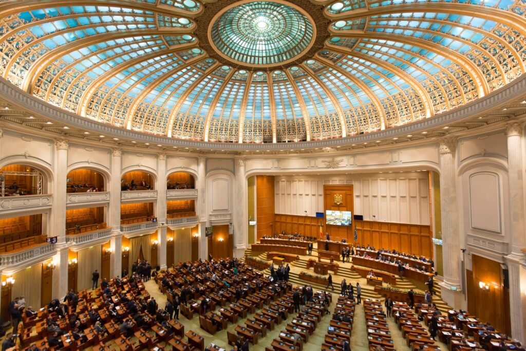 Camera Deputaților, asaltată de petiții Camera Deputaților, asaltată de petiții