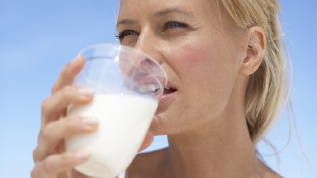 Ce se întâmplă cu corpul tău când bei lapte în fiecare zi