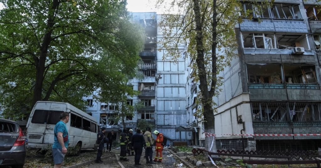 Cel puțin trei morți după un nou atac rusesc de amploare cu drone și rachete asupra Ucrainei Cel puțin trei morți după un nou atac rusesc de amploare cu drone și rachete asupra Ucrainei