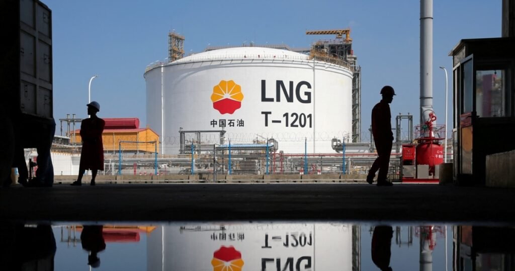 China intensifică importurile de gaz natural lichefiat din Rusia, testând astfel sancțiunile administrației Trump