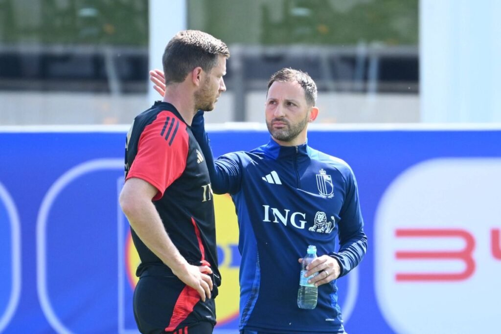 Cine vine la București? Fenerbahce și-a numit oficial antrenorul