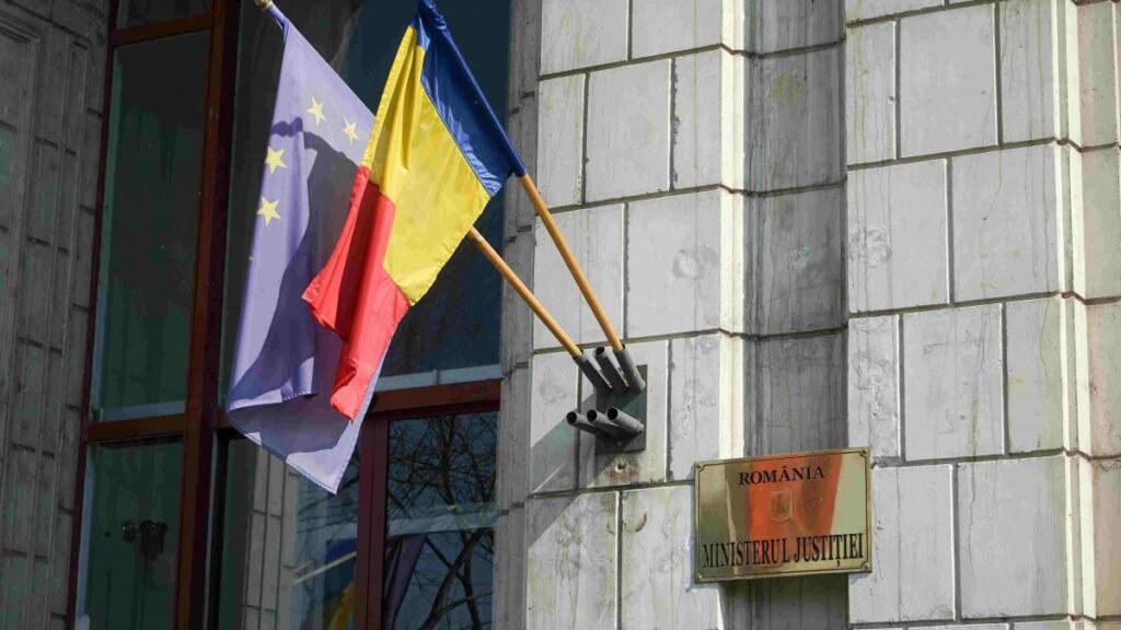 Consilierilor de probațiune li s-au tăiat și sporurile legale Consilierilor de probațiune li s-au tăiat și sporurile legale