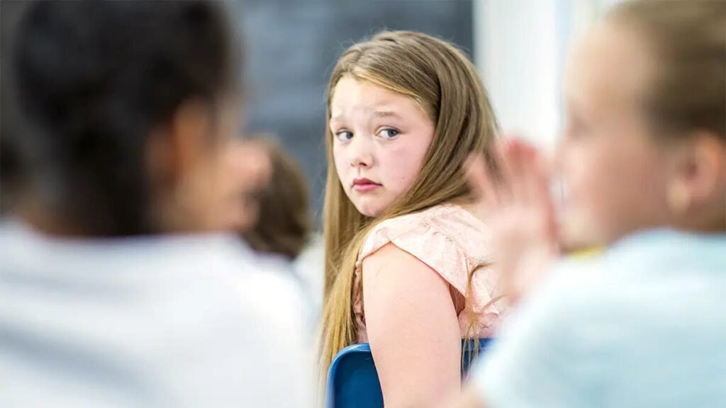 Copiii singuri au risc mai mare de demență la bătrânețe Copiii singuri au risc mai mare de demență la bătrânețe