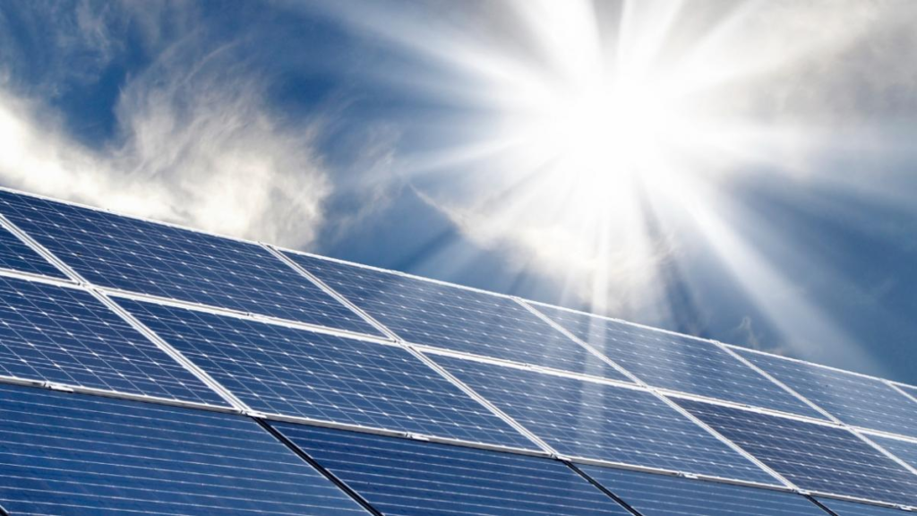 Credite garantate de stat pentru panouri fotovoltaice