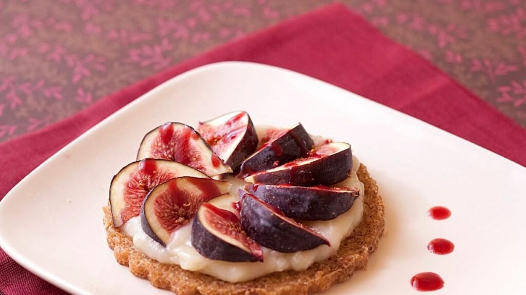 Cum să prepari acasă tartă cu smochine și mascarpone