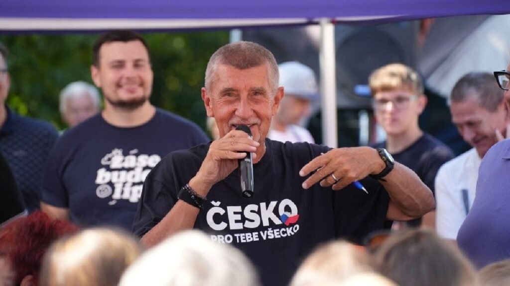 Cum se simte „Trump al Cehiei”, după ce a fost lovit cu o cârjă în cap, la un miting electoral: „Medicii i-au recomandat lui Andrej Babis să se odihnească”