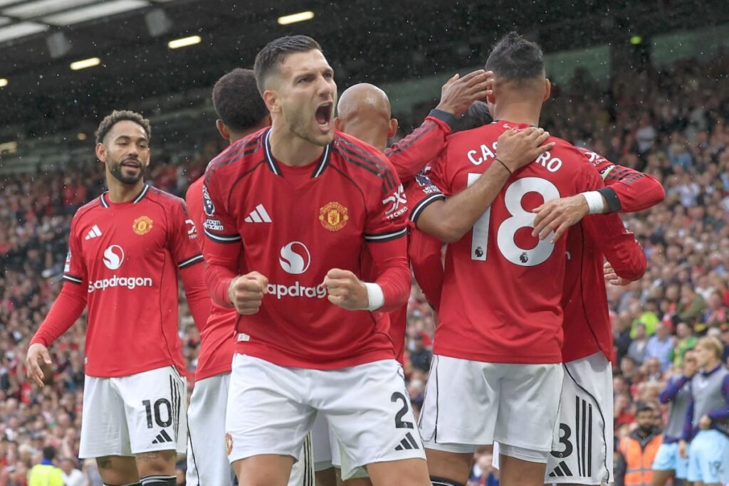 Cum vrea Manchester United să-și scoată din pierderi după ce a ratat cupele europene