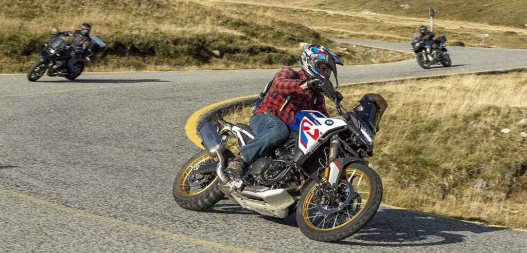 Czech President Petr Pavel’s Motorcycle Trip Reveals Romania’s Authentic Beauty Image default