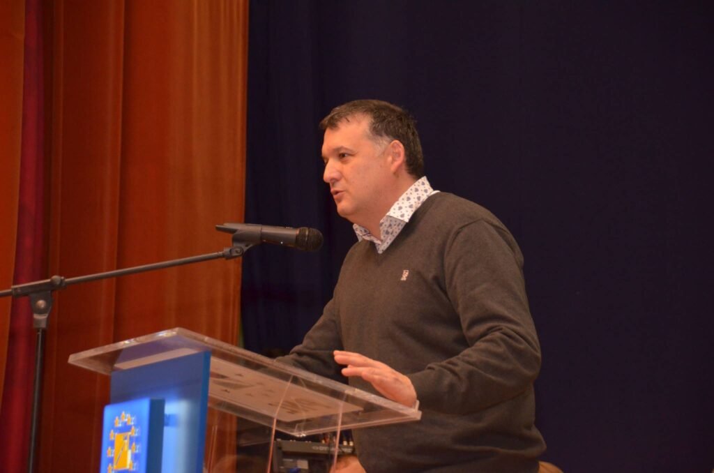 Deputatul PNL Bogdan Huţucă acuză partenerii de coaliţie de „sabotaj politic” Deputatul PNL Bogdan Huţucă acuză partenerii de coaliţie de „sabotaj politic”