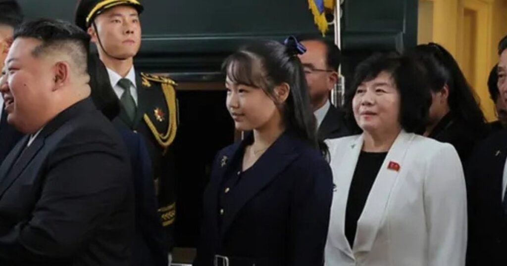 Despot momeală. Kim Jong-un își expune fiica pentru public, dar moștenitorul real al dinastiei se află, probabil, în Occident