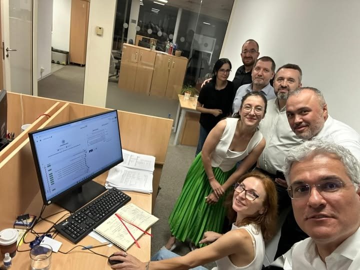 E oficial. România a transmis PNRR renegociat către Comisia Europeană. Au fost eliminate proiecte de 7 miliarde de euro. Unde sunt cele mai mari pierderi E oficial. România a transmis PNRR renegociat către Comisia Europeană. Au fost eliminate proiecte de 7 miliarde de euro. Unde sunt cele mai mari pierderi