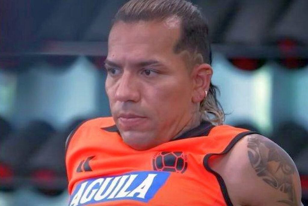 E pe bune? La aproape 40 de ani, Dayro Moreno revine după 9 ani la națională E pe bune? La aproape 40 de ani, Dayro Moreno revine după 9 ani la națională