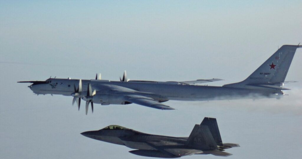 Estonia, țară membră NATO, susține că spațiul său aerian a fost încălcat de trei avioane rusești Estonia, țară membră NATO, susține că spațiul său aerian a fost încălcat de trei avioane rusești