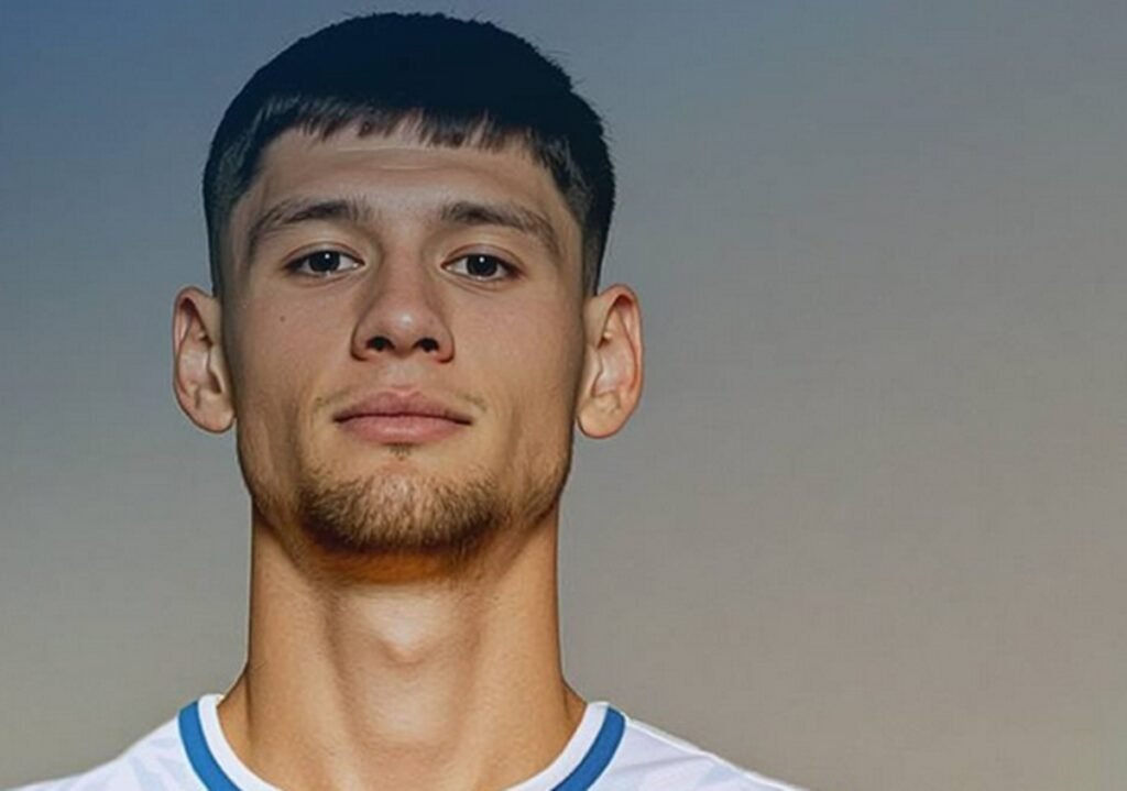 Fotbalist român, amenințat în Ucraina după ce fost acuzat că e pro-Kremlin: “Nu va avea viață la Kiev” Fotbalist român, amenințat în Ucraina după ce fost acuzat că e pro-Kremlin: "Nu va avea viață la Kiev"