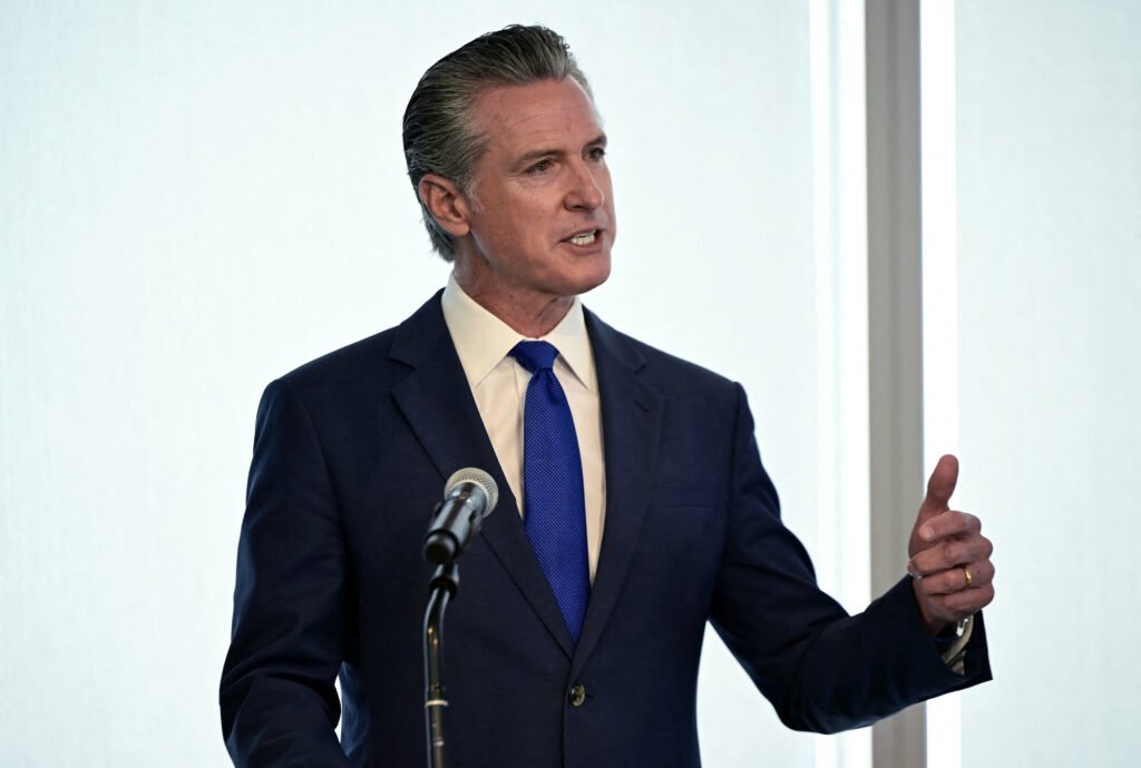 Gavin Newsom cere Partidului Democrat să investească mai multă atenție asupra tinerilor Gavin Newsom cere Partidului Democrat să investească mai multă atenție asupra tinerilor