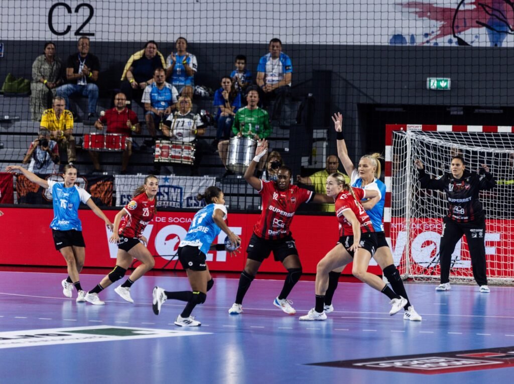 Gloria Bistrița, victorie fenomenală în ultima secundă, în Champions League Gloria Bistrița, victorie fenomenală în ultima secundă, în Champions League