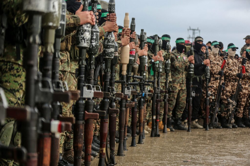 Hamas a publicat o „fotografie de adio” cu 47 de prizonieri israelieni, pe fondul escaladării tensiunilor din orașul Gaza