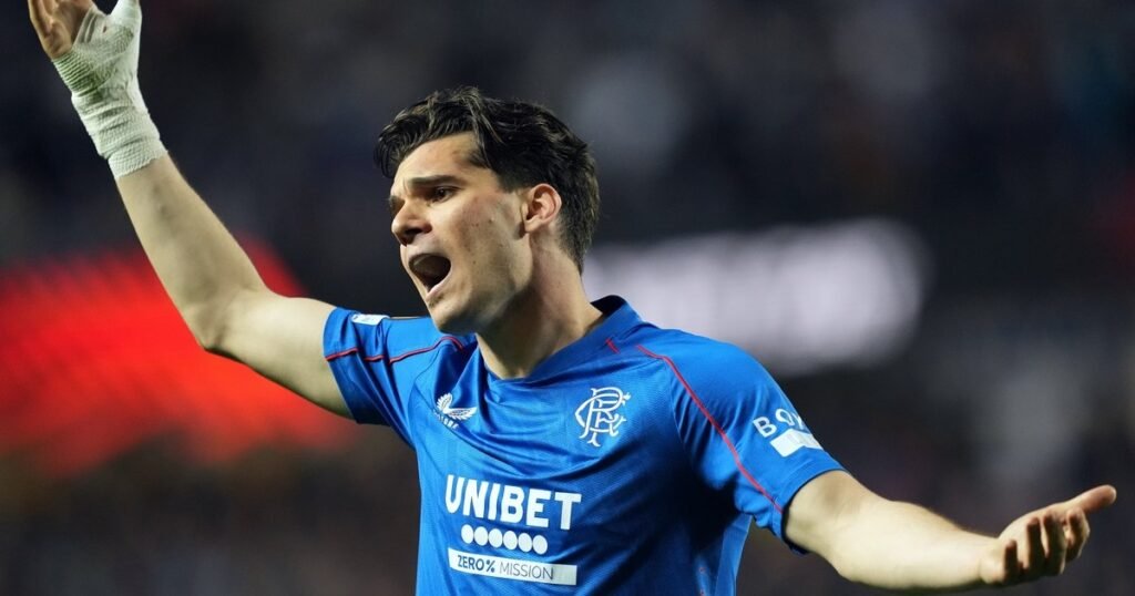 Ianis Hagi, ultima șansă să ajungă într-un mare campionat. Fiul „Regelui” se poate întoarce la origini Ianis Hagi, ultima șansă să ajungă într-un mare campionat. Fiul „Regelui” se poate întoarce la origini