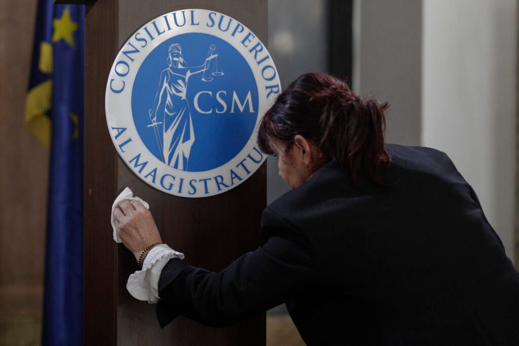 Magistrații se plâng că sunt atacați și intimidați: Instigare directă împotriva noastră și a familiilor