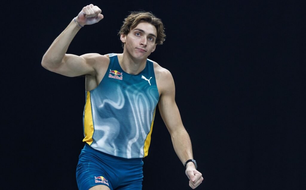Moment istoric: Armand Duplantis stabilește un nou record mondial la săritura cu prăjina