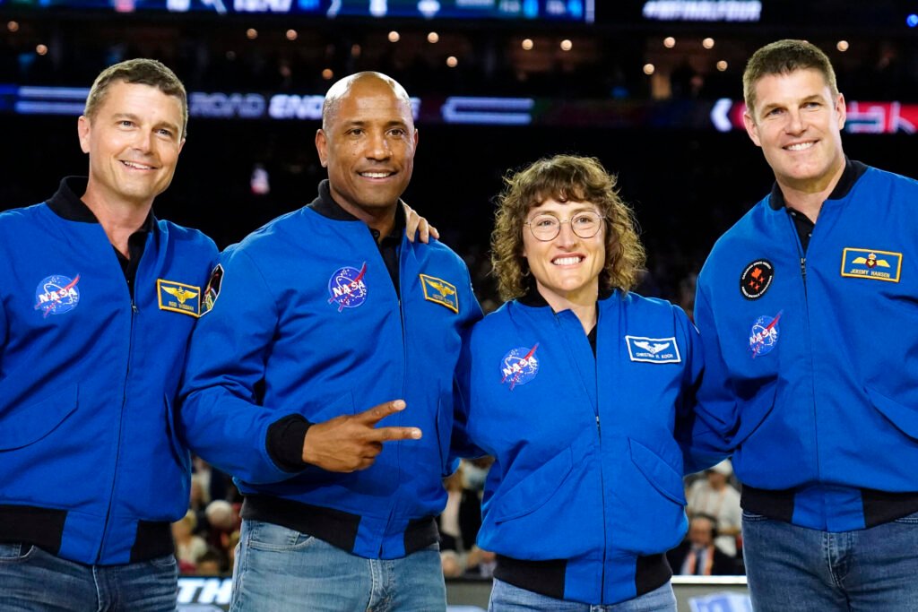 NASA trimite din nou astronauți în jurul Lunii după o pauză de 53 de ani