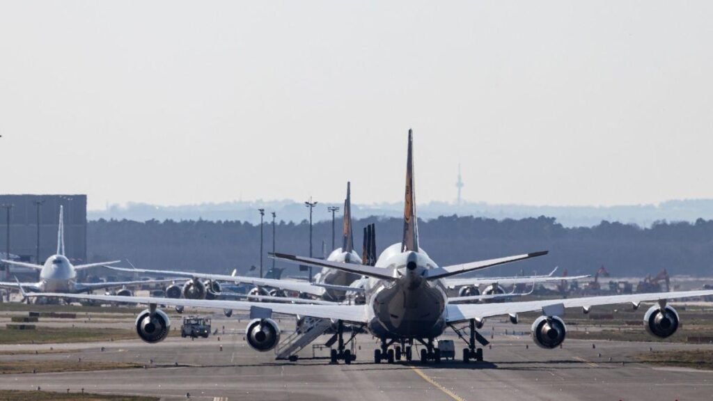 Polonia restricționează traficul aerian de-a lungul frontierei de est