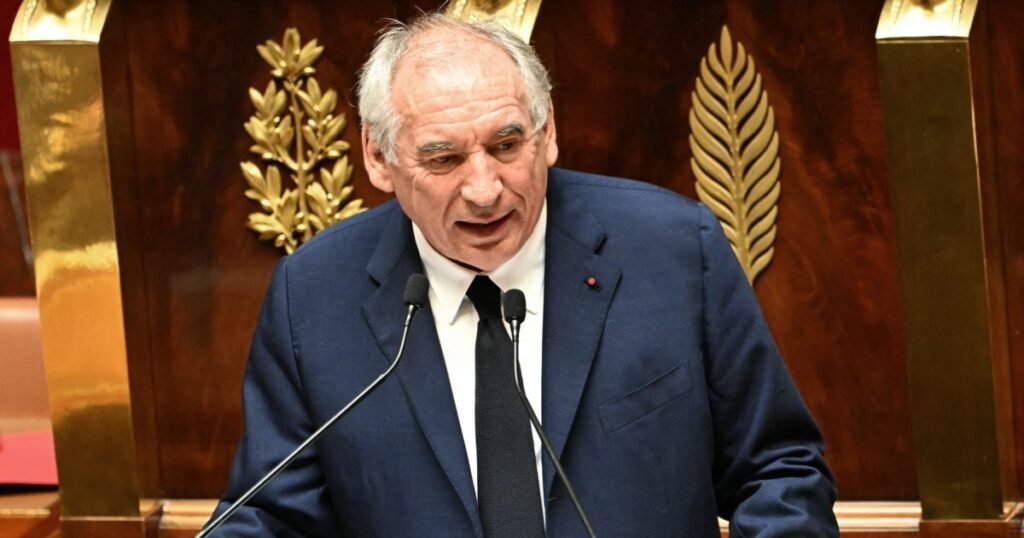 Premierul francez François Bayrou a pierdut votul de încredere al Parlamentului după doar nouă luni de mandat