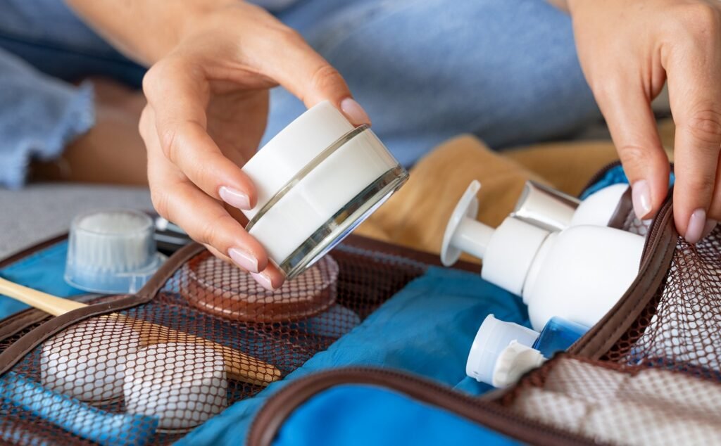 Primul aeroport din România care elimină restricțiile de volum pentru lichidele din bagaje