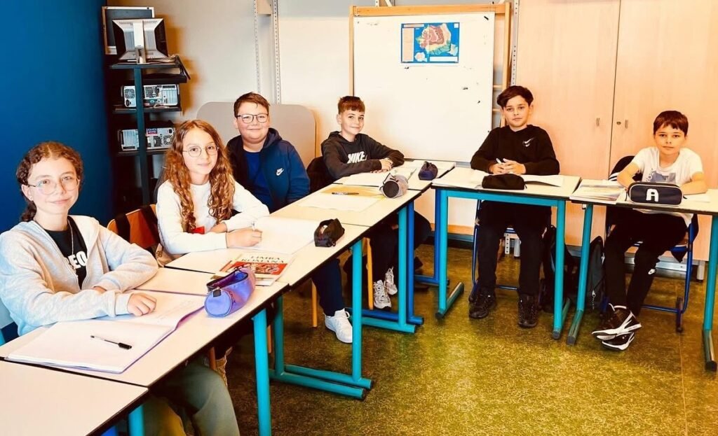 Program pilot într-o școală din Franța: Limba română studiată ca limba străină 2