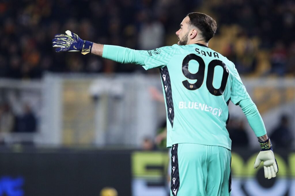 Răzvan Sava, criticat dur de presa italiană după ce a fost zdrobit de AC Milan