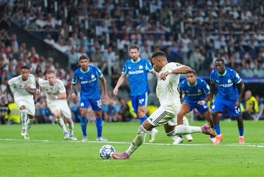 Real Madrid, victorie cu mari emoții la startul Champions League » Mbappe a răpus-o pe Marseille de la 11 metri Real Madrid, victorie cu mari emoții la startul Champions League » Mbappe a răpus-o pe Marseille de la 11 metri