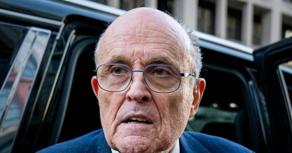 Rudy Giuliani, fostul avocat al lui Donald Trump, rănit într-un grav accident rutier