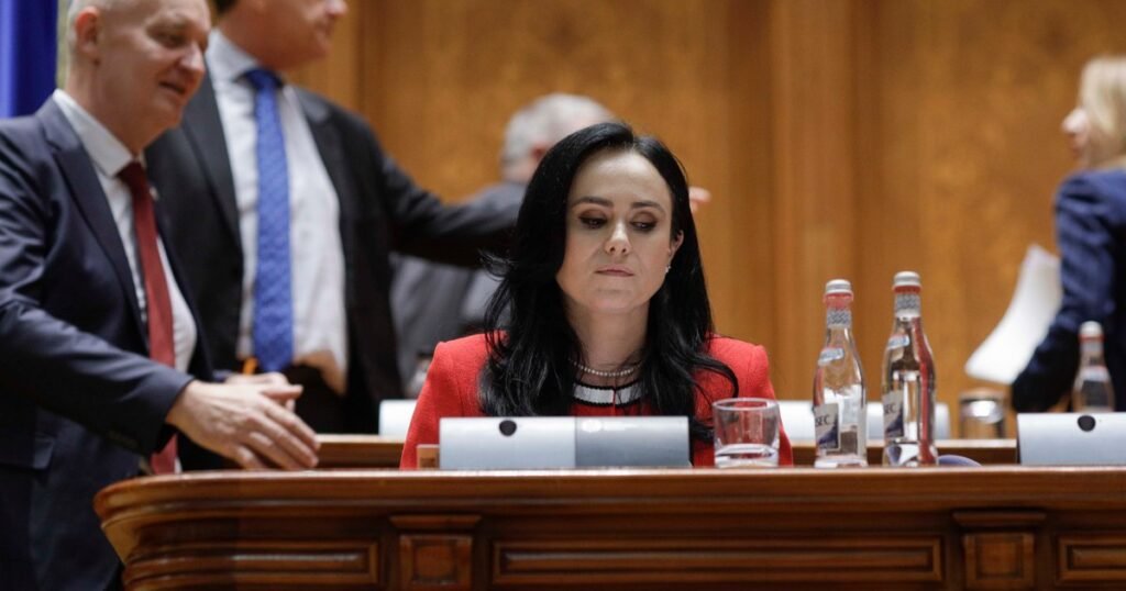 Simona Bucura-Oprescu, fost ministru al Muncii, este noul chestor al Camerei Deputaţilor