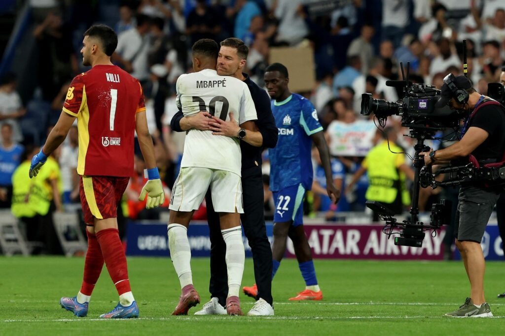 Surpriză la Lisabona, Benfica a pierdut cu Qarabag, scor 2-3 Real M a învins Marseille cu 2-1 în prima etapă a Ligii Campionilor. Foto Profimedia