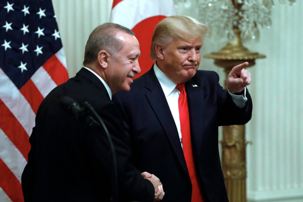 Trump îl va primi pe preşedintele turc Erdogan şi va pune capăt disputei privind avioanele de război Trump îl va primi pe preşedintele turc Erdogan şi va pune capăt disputei privind avioanele de război