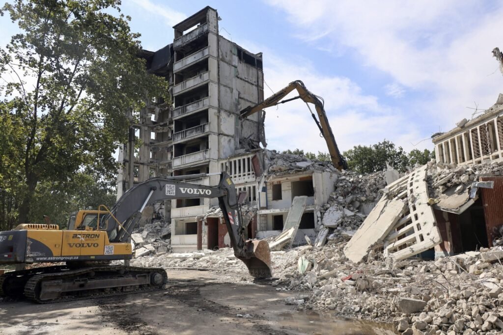 Ziua 1291 Sistem rusesc Buk-M2, făcut zob de ucraineni (Video). 2.500 de militari ucraineni, prizonieri în Rusia. Zelenski: „Să vină Putin la Kiev”