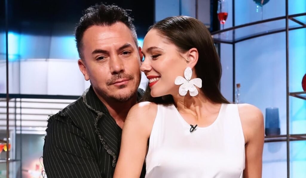 „Vrei să-l împușc?”. Cuplul aniversează 15 ani de căsnicie Ce au pățit Irina și Răzvan Fodor în Elveția: „Vrei să-l împușc?”. Cuplul aniversează 15 ani de căsnicie