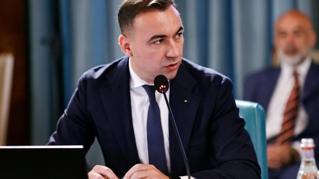 Dezastru pe piața de energie. România plătește cea mai scumpă electricitate din Europa și exportă la prețuri simbolice