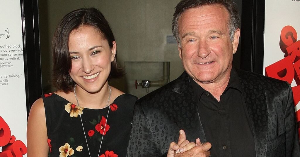 Fiica lui Robin Williams condamnă videoclipurile generate cu AI care îl înfățișează pe tatăl ei: „Opriți-vă! E prostesc, scârbos”