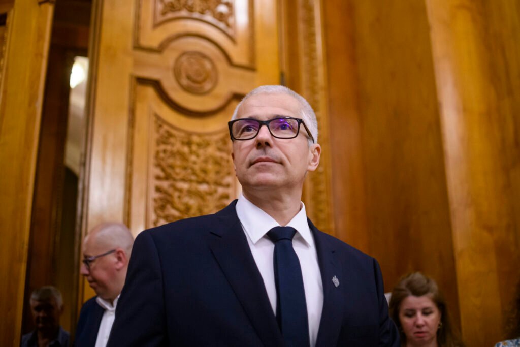 Ministrul Justiției reacționează în cazul „eliberării” Alinei Bica. Ce spune Radu Marinescu despre crearea unui posibil precedent printre alți fugari
